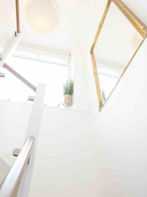 Immaculate Covent Garden Apartment Londres Extérieur photo